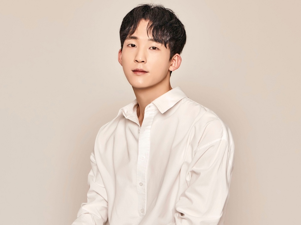 13학번 서*수 [차홍룸 용산점 디자이너]